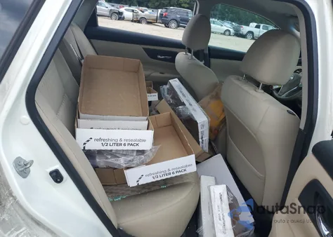 2016 Nissan Altima 2.5 из США, поврежденный, VIN 1N4AL3AP5GC293403